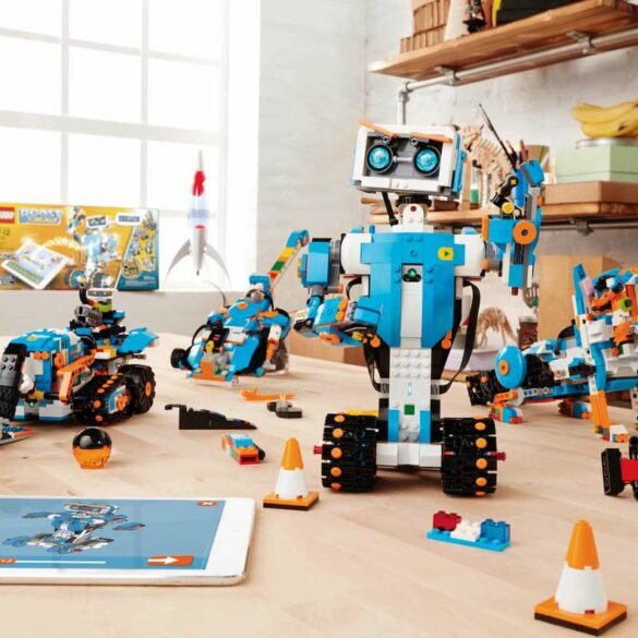 LEGO Boost: Ajarkan Anak Bahasa Pemrograman Untuk Ciptakan Robot Lego 42 lego boost 2