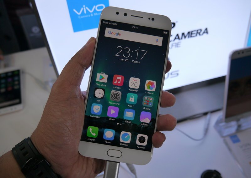 Vivo V5 Plus Launch indonesia 5