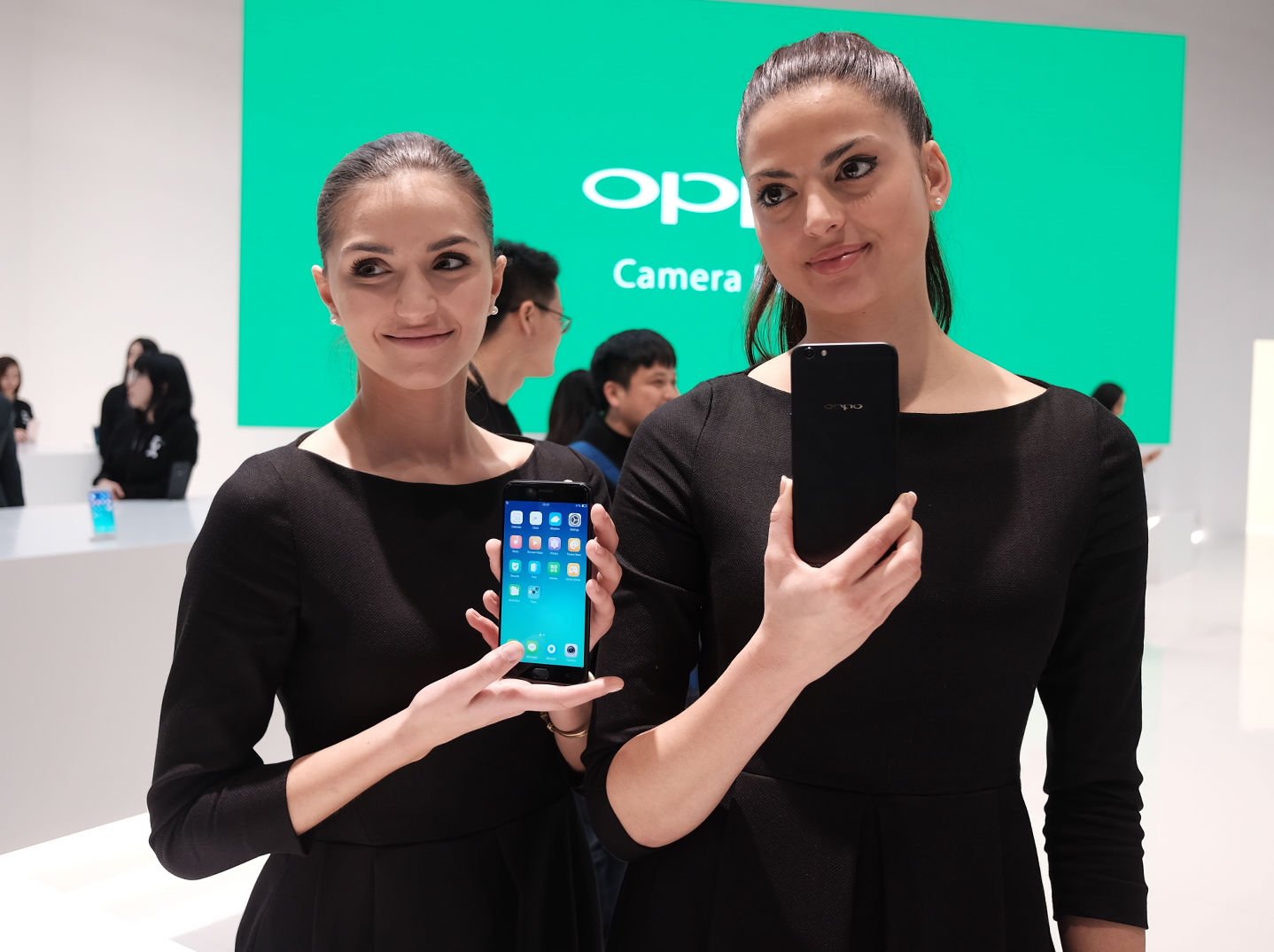 oppo 5x launch mwc 2017 4