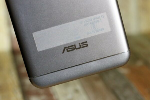 Asus ZenFone 3 Max ZC553KL 2