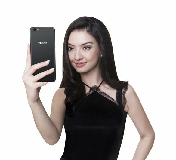Panduan: Memilih Smartphone Selfie Terbaik Oppo (April 2017) 26 Oppo F3 Plus Black Edition 2