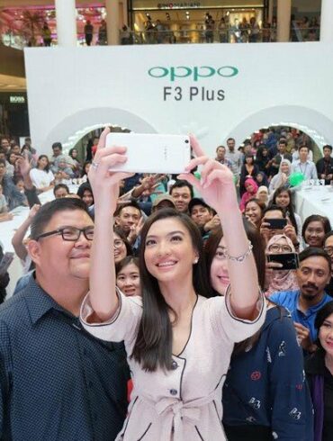 Penjualan Perdana Oppo F3 Plus 2