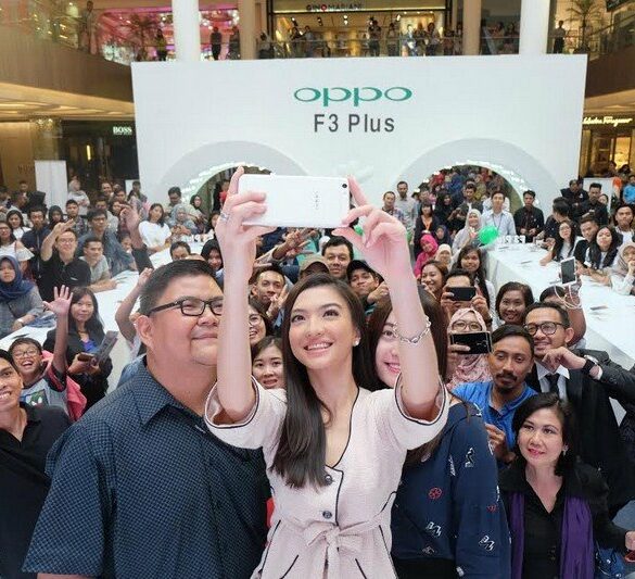 Penjualan Perdana Oppo F3 Plus 2
