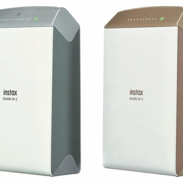 Review Fujifilm Instax Share SP-2: Printer Mungil Wireless untuk Cetak Foto Kekinian 23 fujfilm instax share SP 2 model 1