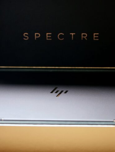 Inilah 5 Hal Canggih yang Membuatmu Ingin Memiliki HP Spectre x360 26 hp spectre x360 2017 in box