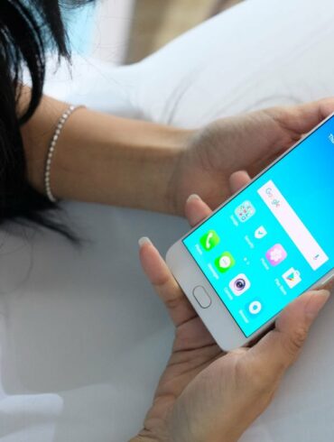 oppo f3 plus digenggam