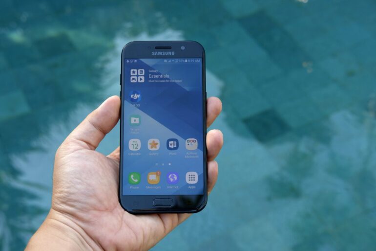 samsung galaxy a5 2017 pool