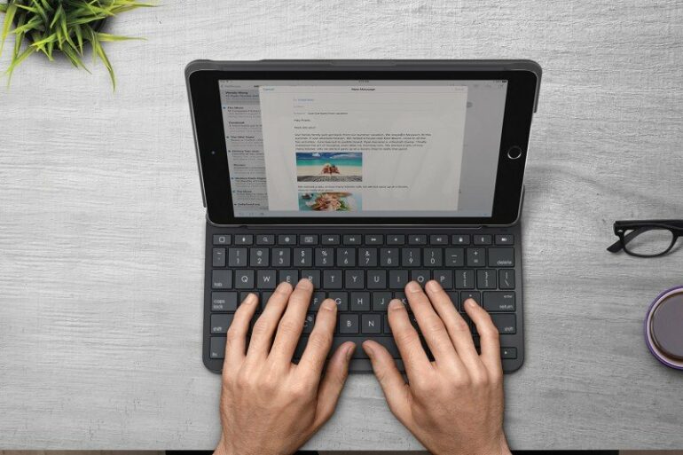 Logitech Slim Folio iPad Keyboard Case 3 Logitech Slim Folio iPad Keyboard Case 3