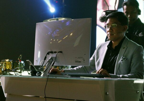 Samsung Galaxy S8 dan Galaxy S8+ Resmi Meluncur di Indonesia, Harga Mulai 10,5 Juta Rupiah 28 Samsung Galaxy S8 Launch Indonesia 5