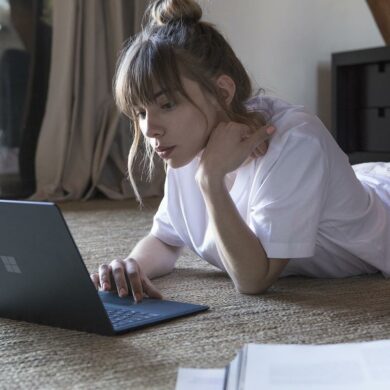 Surface laptop 2