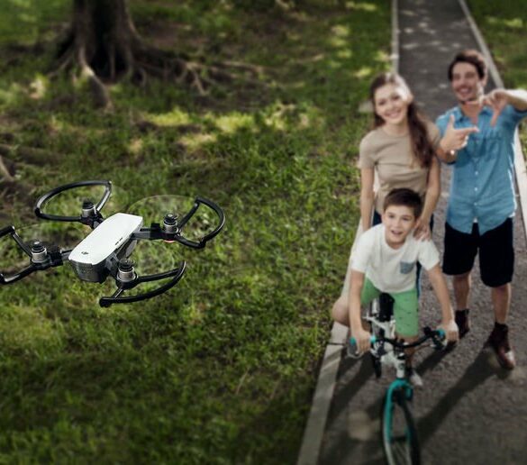 DJI Spark, Drone Termurah dan Termungil DJI yang Bisa Dikendalikan dengan Gerakan Tangan 26 dji spark white