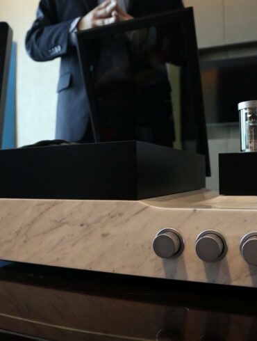 sennheiser HE 1 1
