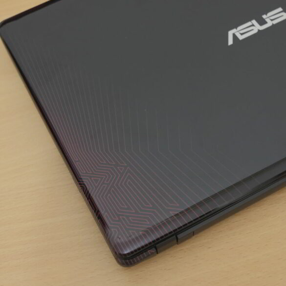 ASUS X550IU 2