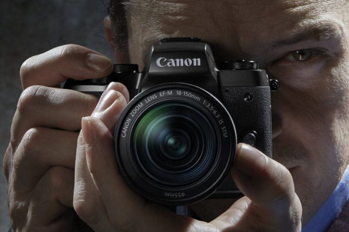 Canon EOS M5 2