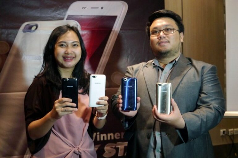 Evercoss Winner Y Star Launch