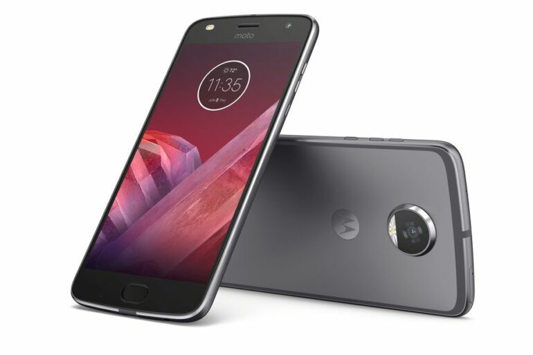 Moto Z2 Play 2