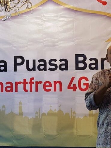Smartfren Munir Smartfren Munir