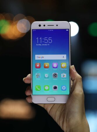 oppo f3 hand oppo f3 hand