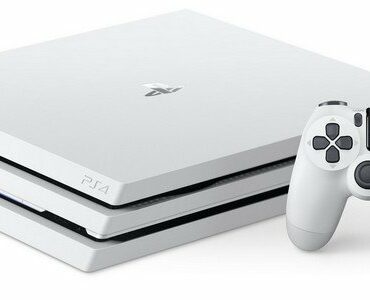 PS4 Pro Glacier White 2