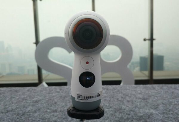 Samsung Gear 360 dan Samsung DeX 3