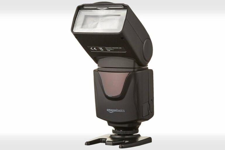 amazonbasicsflashDSLR 1