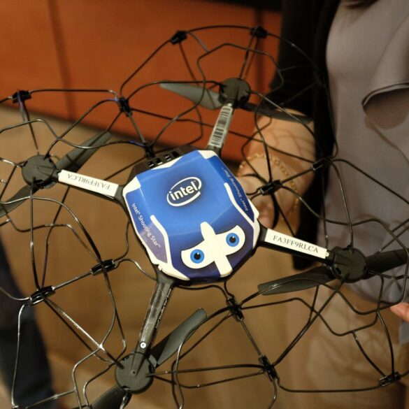 Menyambut Asian Games 2018, Intel Meriahkan Langit Jakarta dengan Drone Light Show 22 drone intel 100