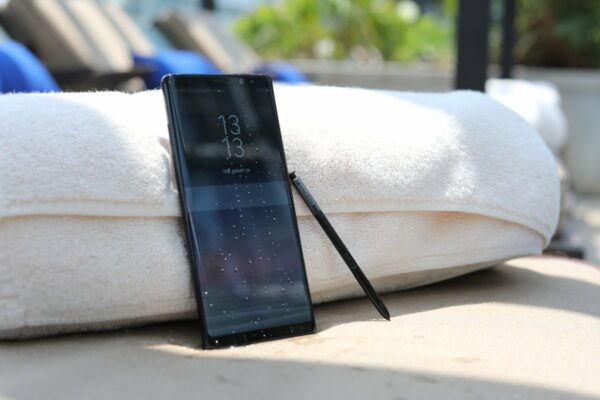samsung galaxy note 8 pool wet samsung galaxy note 8 pool wet