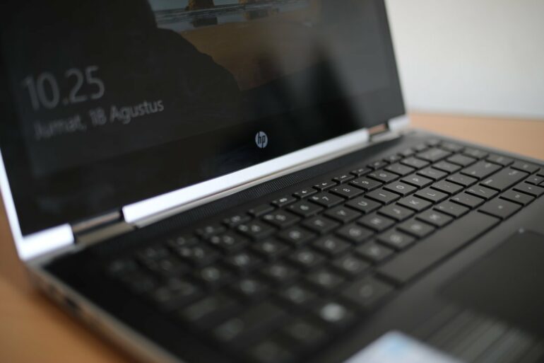 hp pavilion x360 2017 keyboard and logo