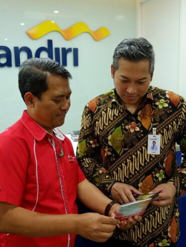 Telkomsel Hadirkan Solusi Bisnis untuk Bank Mandiri 3 Telkomsel Hadirkan Solusi Bisnis untuk Bank Mandiri 3