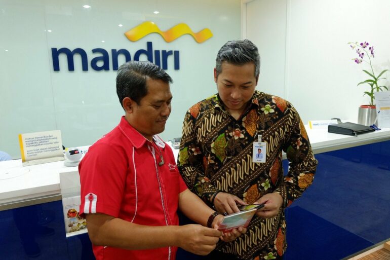 Telkomsel Hadirkan Solusi Bisnis untuk Bank Mandiri 3 Telkomsel Hadirkan Solusi Bisnis untuk Bank Mandiri 3