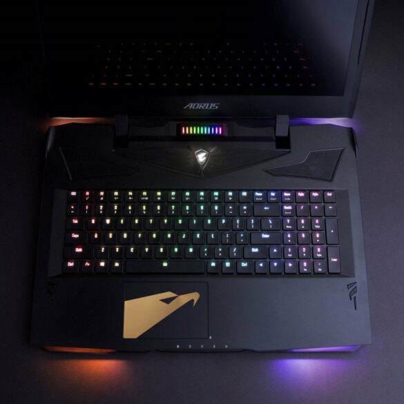 Gigabyte Luncurkan Aorus X9, Laptop Gaming Mewah dengan GeForce GTX 1070 SLI 27 gigabyte aorus x9 2