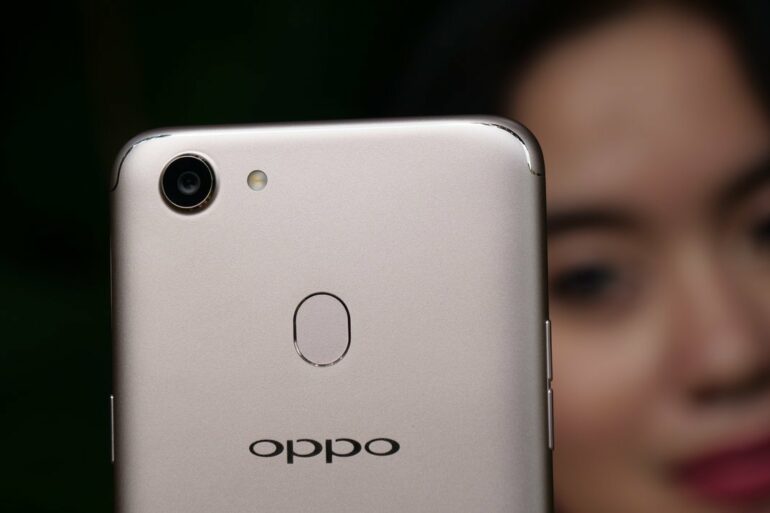 Review Kamera OPPO F5: Pertama dengan Teknologi A.I. Beauty Recognition untuk Foto Selfie Lebih Alami 66 OPPO F5 kamera belakang