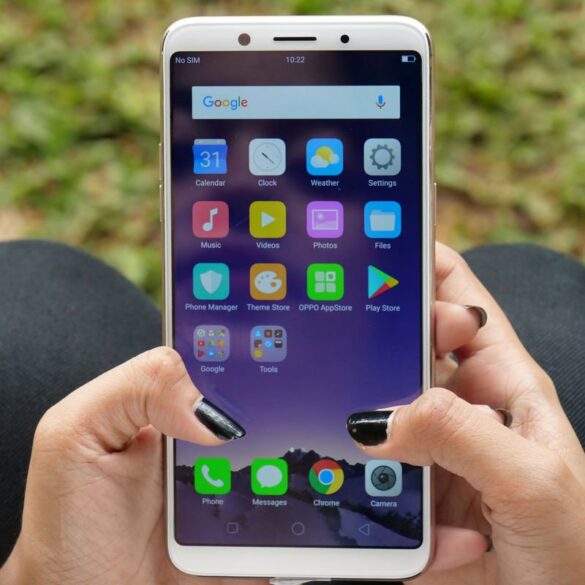 OPPO F5 tampak depan