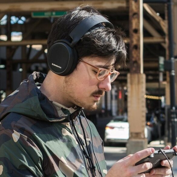 SteelSeries Arctis 3 Bluetooth 2