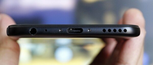 Review Xiaomi Mi A1: Smartphone 3 Jutaan dengan Android Murni dan Kamera Belakang Ganda 25 Xiaomi Mi A1 5 1