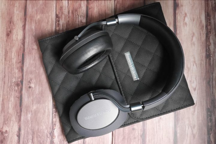 Bowers Wilkins PX 5