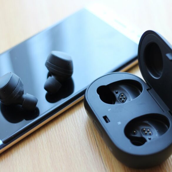 Samsung Gear Icon X 2018 1