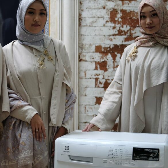 Electrolux Luncurkan UltraEco Front Load Washer, Mesin Cuci untuk Hijab dan Batik 36 electrolux ultraeco launch 2