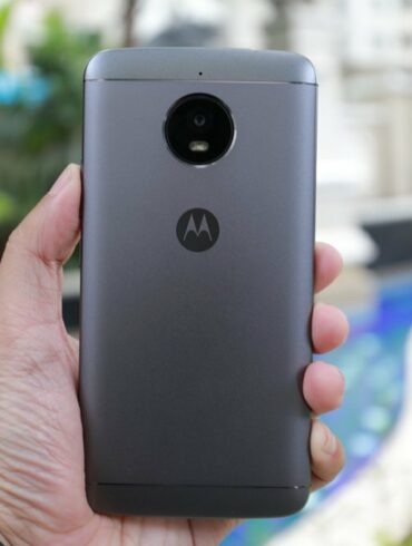 Moto E4 Plus 3