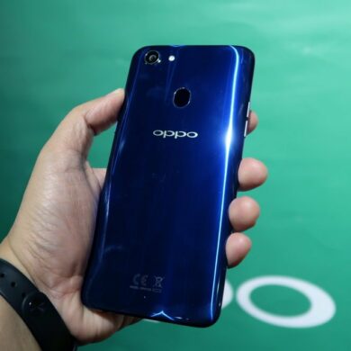 Oppo F5 Dashing Blue 1