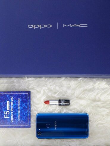 Gandeng MAC Cosmetics, Oppo Perkenalkan Paket Khusus F5 Warna Biru 27 Oppo F5 MAC Limited Special Package
