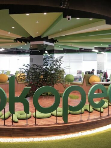 PT Tokopedia 1 PT Tokopedia 1