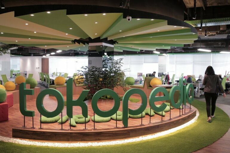 PT Tokopedia 1 PT Tokopedia 1