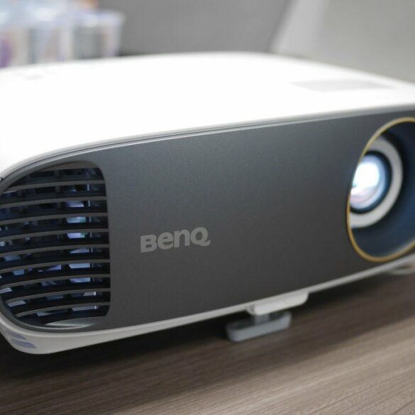 benq w1700 1