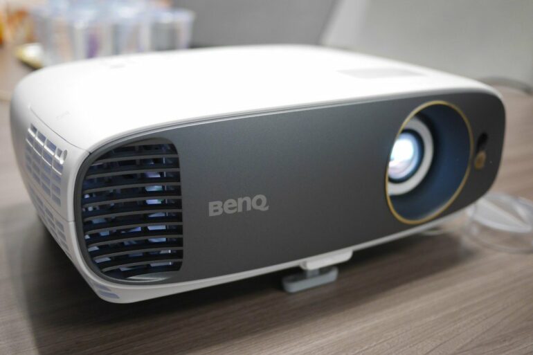 benq w1700 1