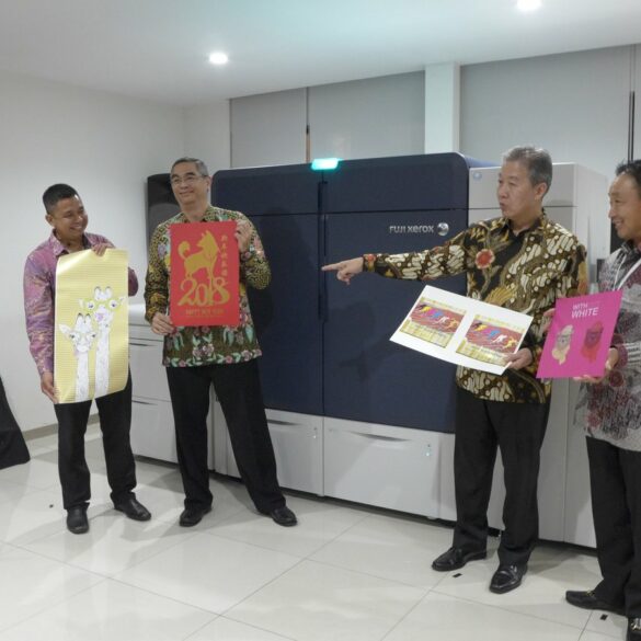 Fuji Xerox Iridesse Production Press: Mesin Cetak Single-Pass Enam Warna Pertama di Industri 27 fujixerox 1