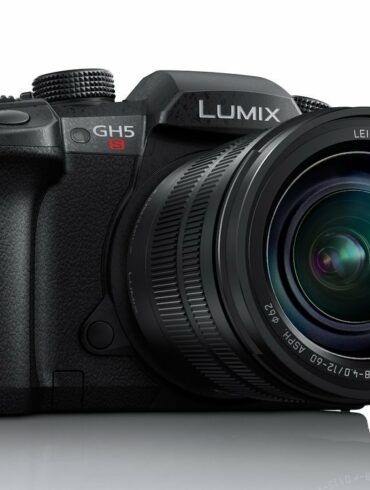 panasonic lumix GH5S 1