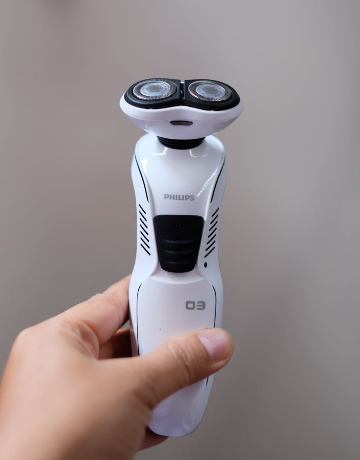 Philips Shaver SW170 dipegang