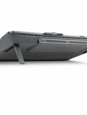 WAcom cintiq pro engine 1
