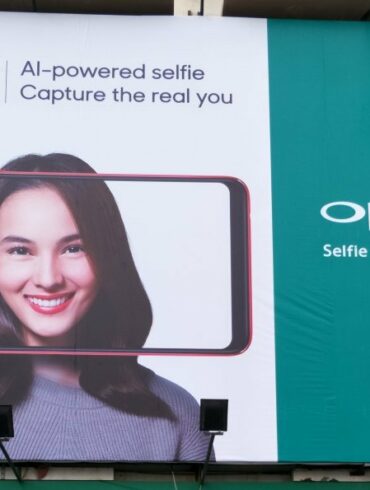 Dipastikan Masuk Indonesia, Oppo F7 Tawarkan Layar Berponi dan Kamera Selfie 25 Megapixel 37 Billboard OPPO F7